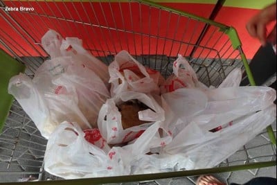 บรรยากาศ สุชาติเป็ดพะโล้